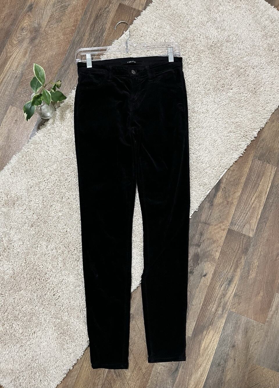 J Brand Size 26 Elevated Versatile Black Velvet Mid-Rise Super Skinny Jeans